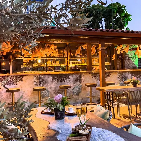 Hotel Woodtown Alaçatı *