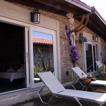 فندق Etiz Alacati *